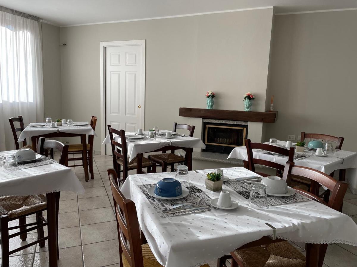 Casa Azzurra Camere Serravalle Sesia Екстериор снимка