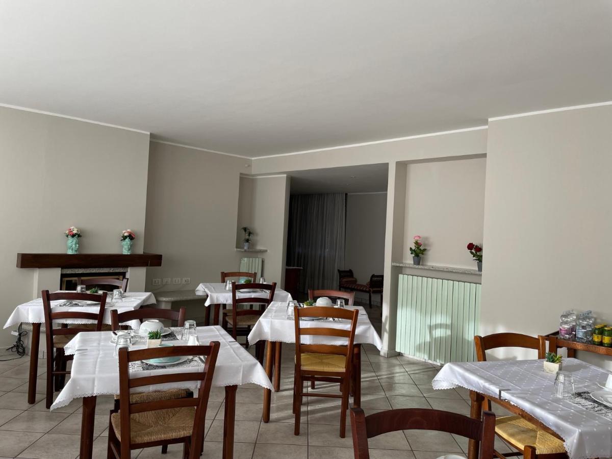 Casa Azzurra Camere Serravalle Sesia Екстериор снимка